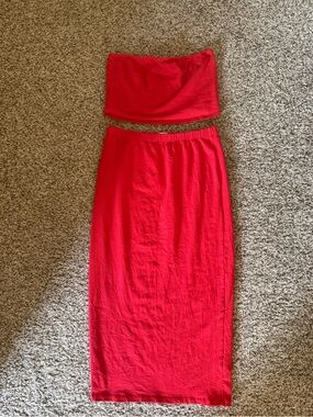 iNAMORATA Red Strapless Two-Piece Set